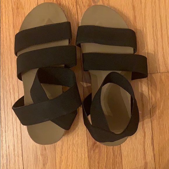 kammi Shoes - Plate form Kammi sandals🖤